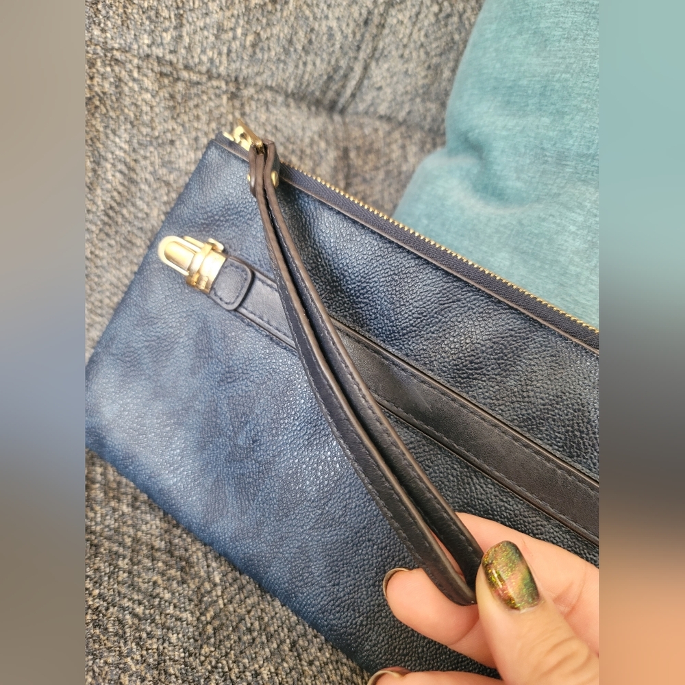 Michael Kors Charlton Baltic Blue Large Wristlet - Picture 10 of 12